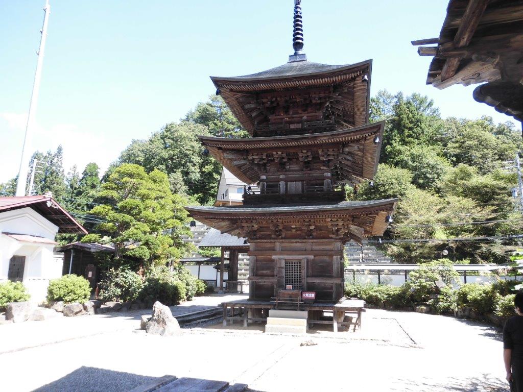 高山寺　三重塔